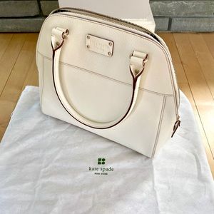 Kate Spade bag w/duster *adding bonus card wallet*